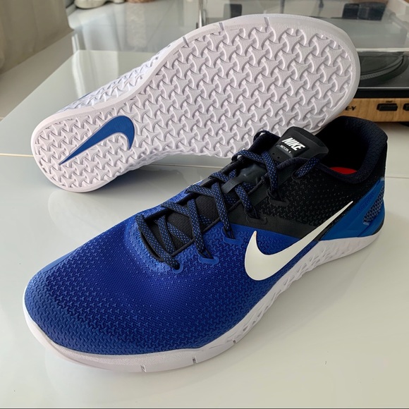 captain marvel nike metcon